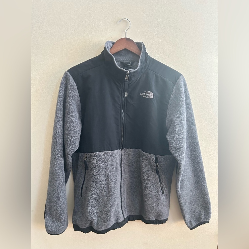 Boys north face jacket size xl